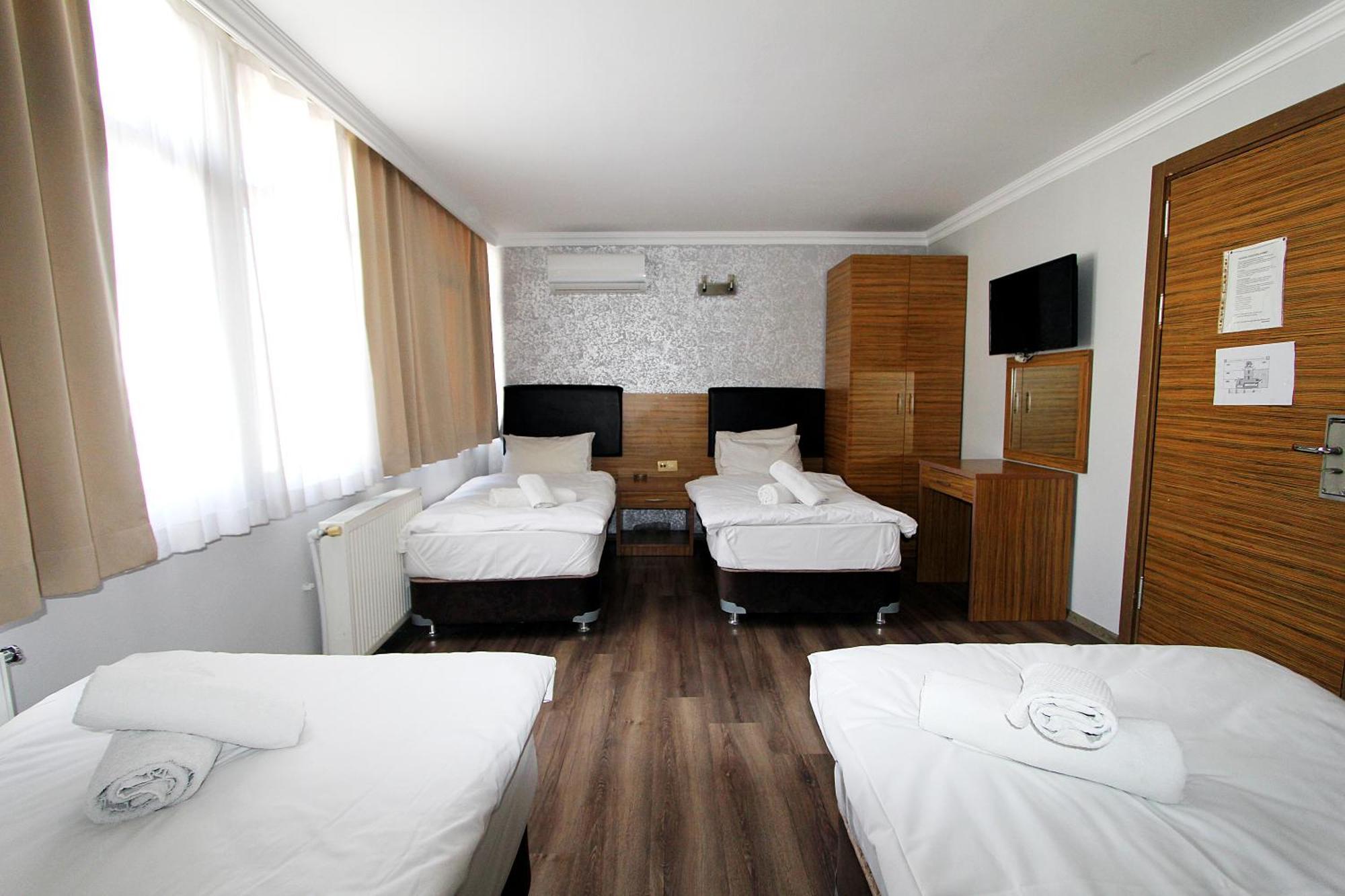 Lyon Hotel อิสตันบูล ภายนอก รูปภาพ